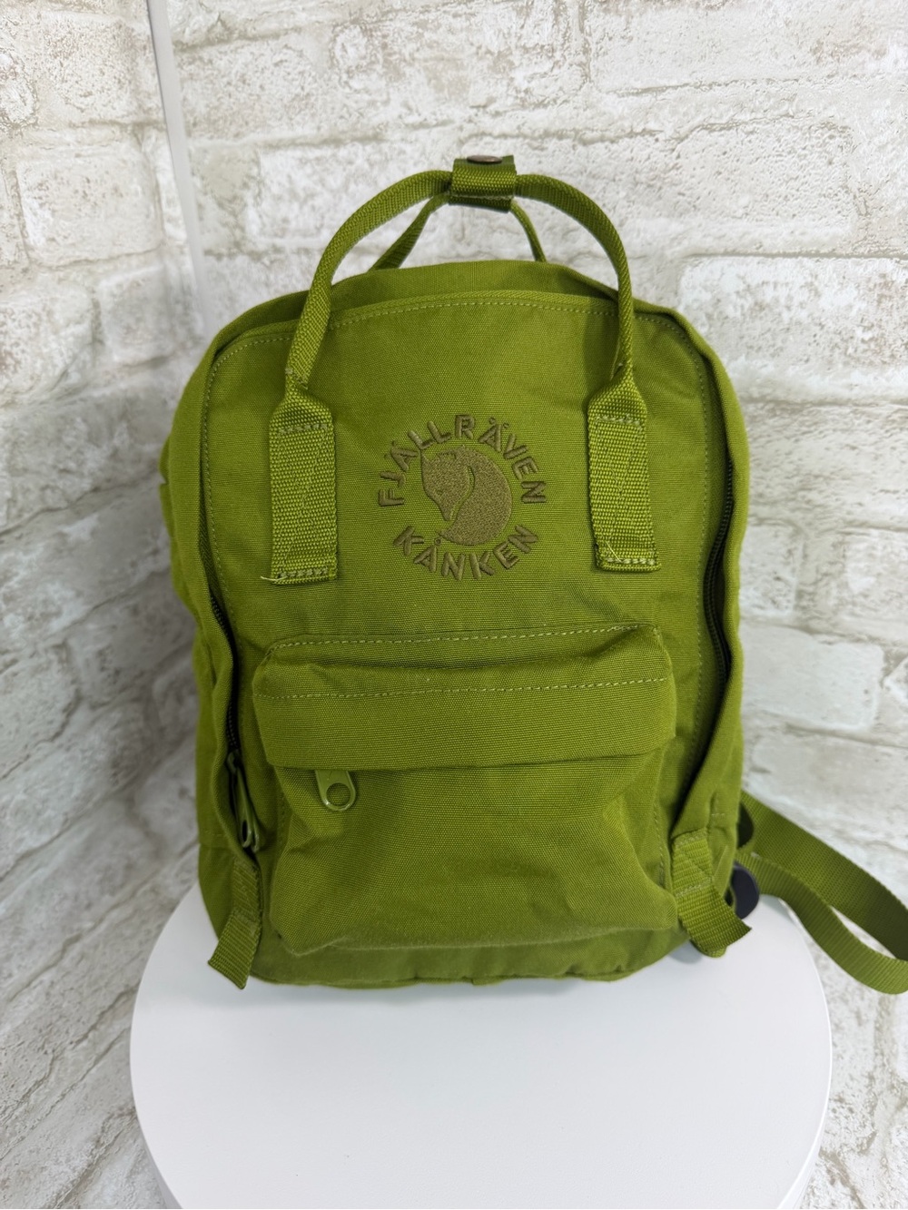 Fjallraven Kånken Mini Backpack in Spring Green EUC